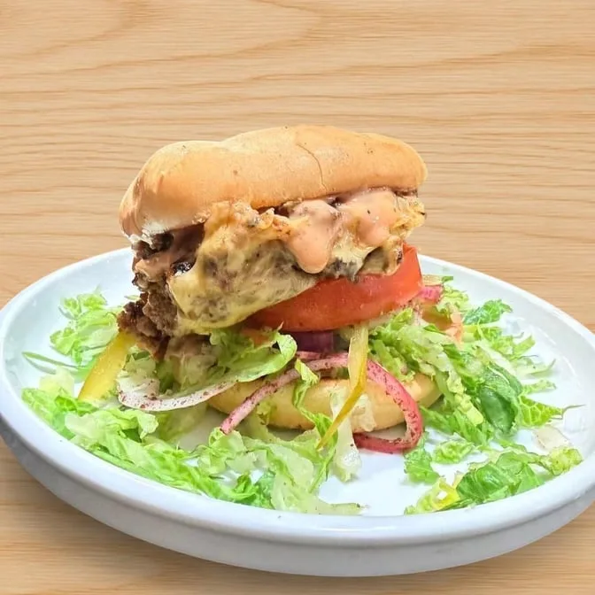 Yummy Cheeseburger (Beef) Sandwich
